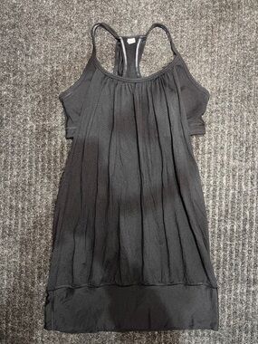 Lululemon Womens Tank Top Built In Bra Black Racerback Athletic Size 4